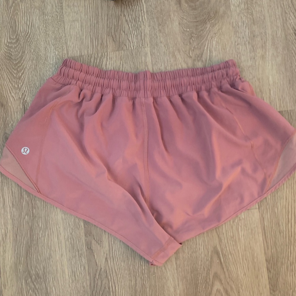 Lululemon mauve shorts